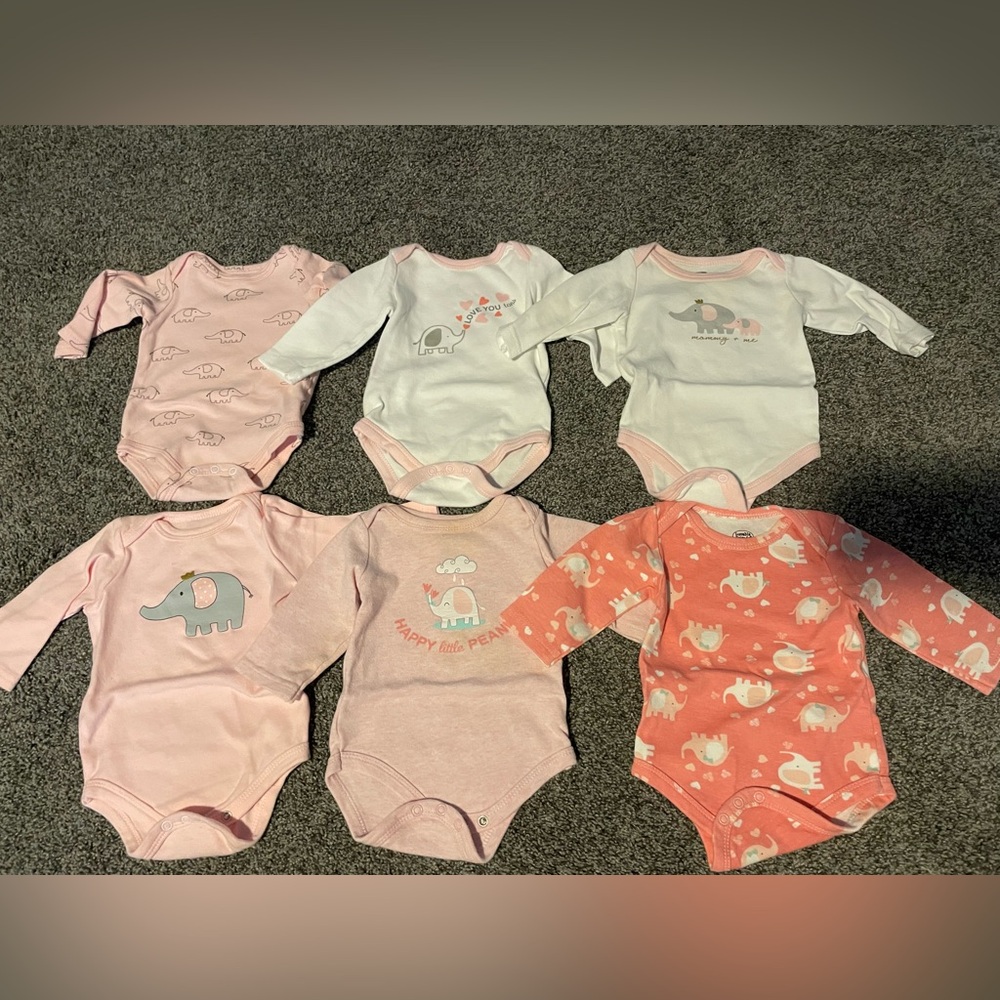Luvable Friends Elephant Bodysuits🐘